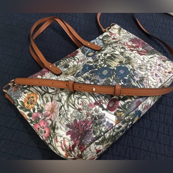 Tory Burch Kerrington Zip Floral - Picture 5 of 7